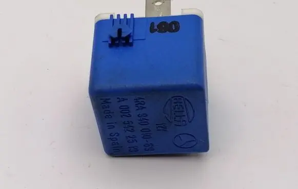 Mercedes-Benz A W168 Other relay A0025422519 4RA94001069