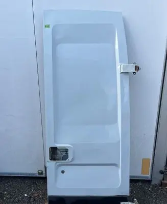 Iveco Daily 5th gen Rear door 