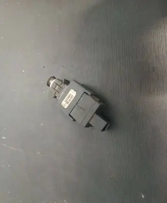 Volvo S80 Brake pedal sensor switch 8622064 04W183