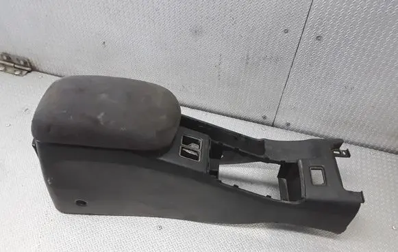 Nissan Primera Armrest 96911AV900