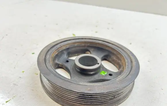 Toyota Corolla Verso AR10 Crankshaft pulley 134080R011