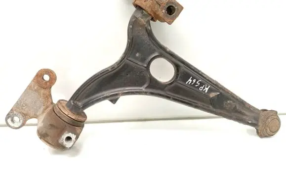 Front lower control arm/wishbone