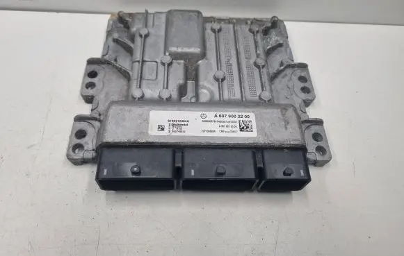 Mercedes-Benz A W176 Engine control unit/module A6079002200 S180212084A 6079002200