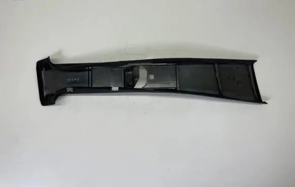 Mercedes-Benz E W210 (B) pillar trim (top) 2106920389