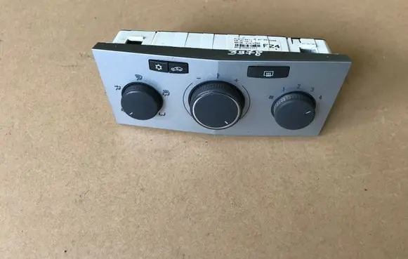 Opel Zafira B Climate control unit 13308174