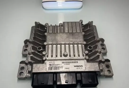 Volvo V50 Engine control unit/module 31269095 5WS40489DT