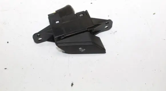 Chevrolet Orlando ESP (stability program) switch 