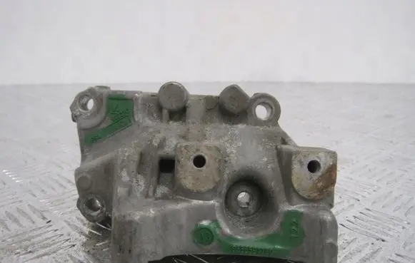 Peugeot Partner III Engine mount bracket 9656597780