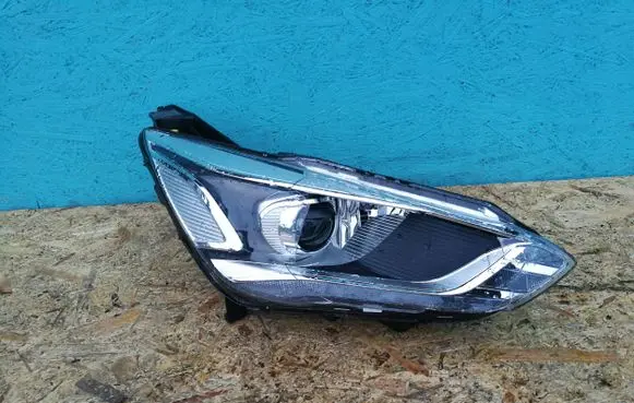 Ford Focus Headlight/headlamp