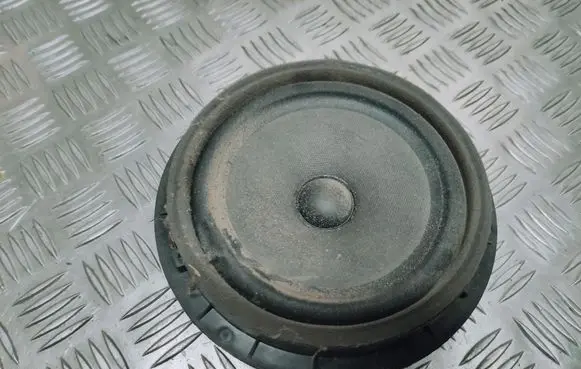 Suzuki Swift II Front door speaker F16109F