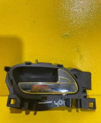 Peugeot 308 SW Rear door interior handle 9660525380