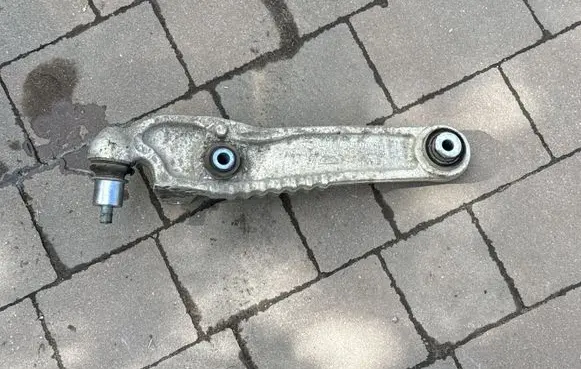 Land Rover Range Rover Velar Front lower control arm/wishbone HK833C255