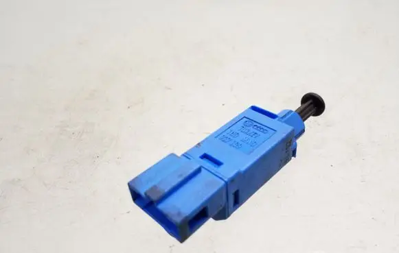 Volkswagen Transporter - Caravelle T4 Brake pedal sensor switch 1H0927189