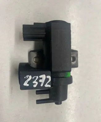 Toyota RAV 4 (XA30) Vacuum valve 258190R011
