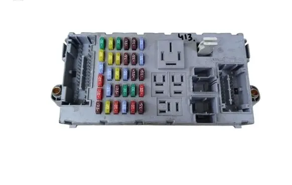 Alfa Romeo 156 Fuse module 50513353