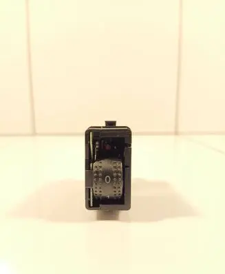 Volkswagen PASSAT B5.5 Seat heating switch 3B0963564D PA6GF30