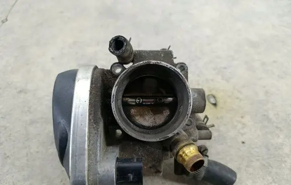 Chevrolet Cruze Throttle body valve