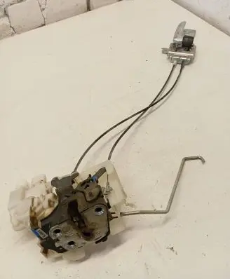 Ford Ranger Rear door lock KUR65B