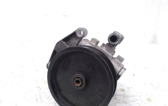 Mercedes-Benz ML W164 Power steering pump 0054664201