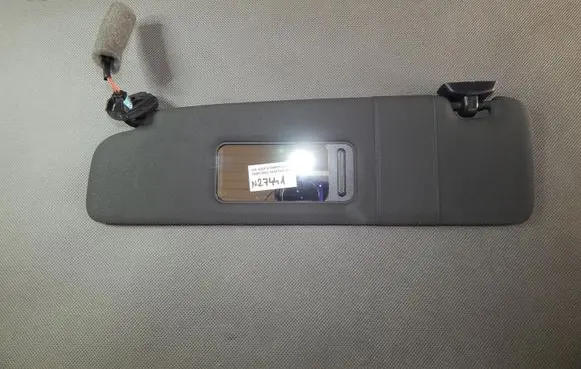 Volkswagen Golf VI Sun visor 5K7857551