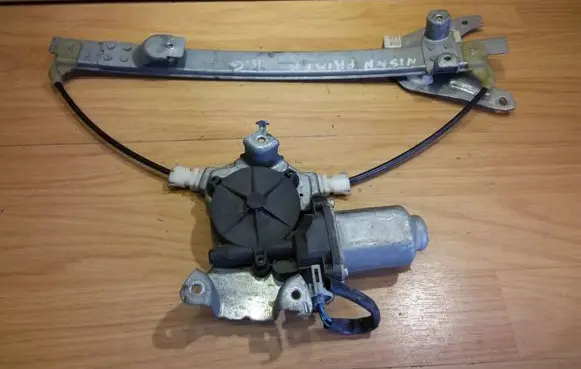 Nissan Primera Rear door window regulator with motor 400601