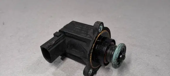 Volkswagen PASSAT B6 Valve 06F145710G 70041505 59001107080