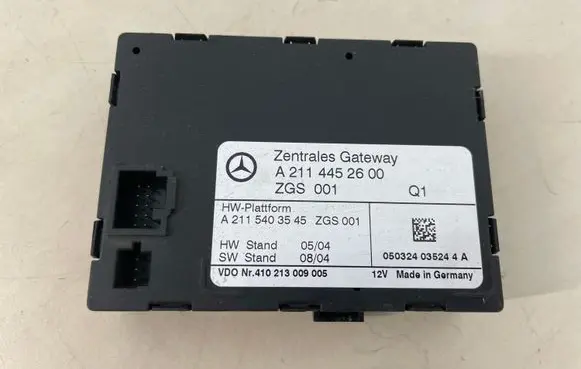 Mercedes-Benz E W211 Gateway control module A2114452600 ZGS001