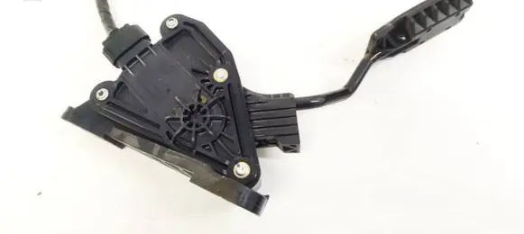 Honda CR-V Accelerator throttle pedal