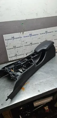BMW 4 F36 Gran coupe Center console 9360528 0002683885 0905162155