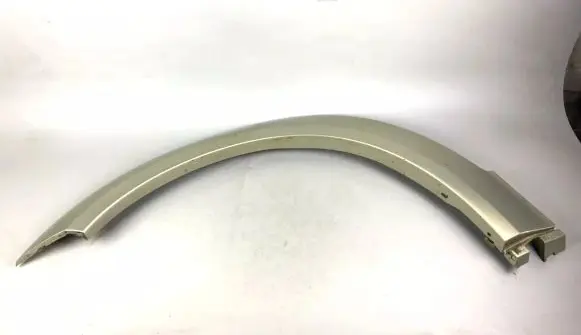Subaru Outback Front arch trim 