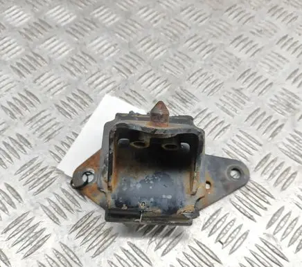 Isuzu D-Max Engine mount bracket 8973672730