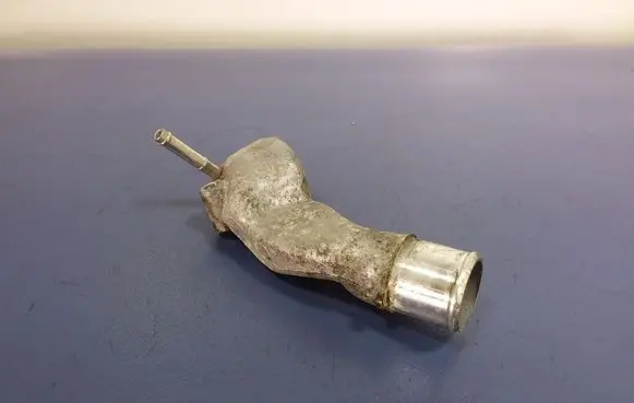 Toyota Avensis T250 Engine coolant pipe/hose
