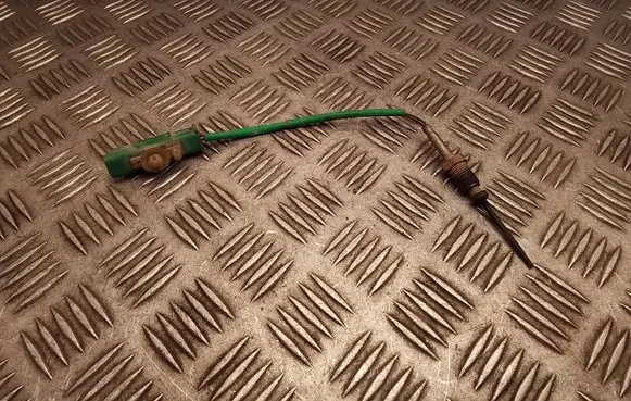 Exhaust gas temperature sensor