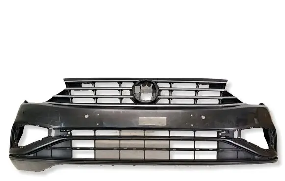 Volkswagen PASSAT B8 Front bumper 3G0807221E Z2425