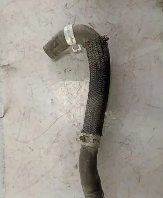 Suzuki Grand Vitara II Engine coolant pipe/hose