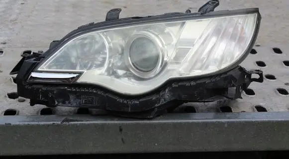 Subaru Outback Headlights/headlamps set 