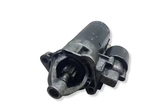Volkswagen PASSAT B5 Starter motor 0001110122KASACJ 0001110122 068911024C
