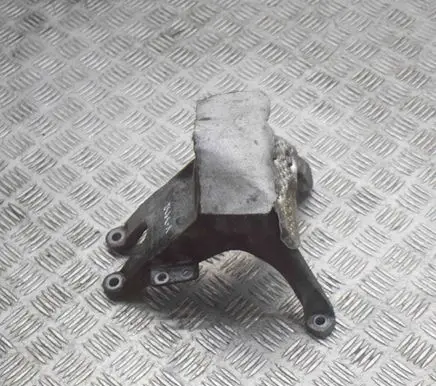 Audi A4 S4 B9 8W Engine mounting bracket 8W0199308A