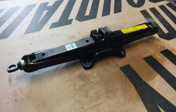 Toyota RAV 4 (XA30) Lift Jack 