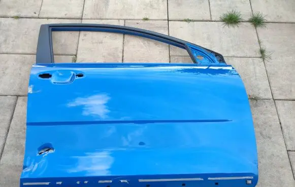KIA Stonic Front door