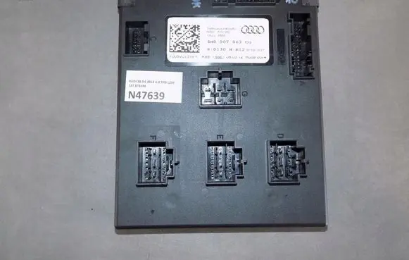 Audi A8 S8 D4 4H Comfort/convenience module 4H0907063CG