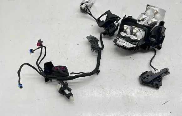 Volvo XC90 Headlight part 90159546 90123325