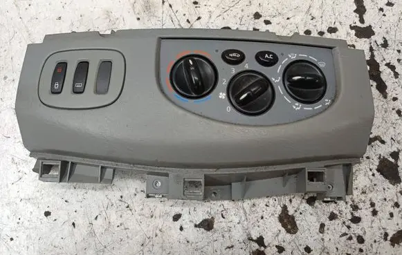 Renault Trafic II (X83) Climate control unit W964098P 080201 10549FUZH0U