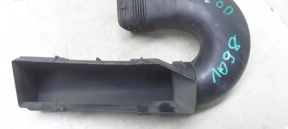 Audi Q3 8U Air intake duct part 8u0805962a