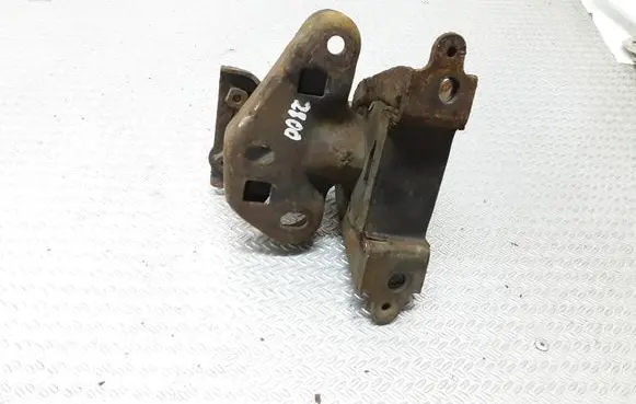 Toyota Aygo AB10 Engine mount bracket 12372YV010