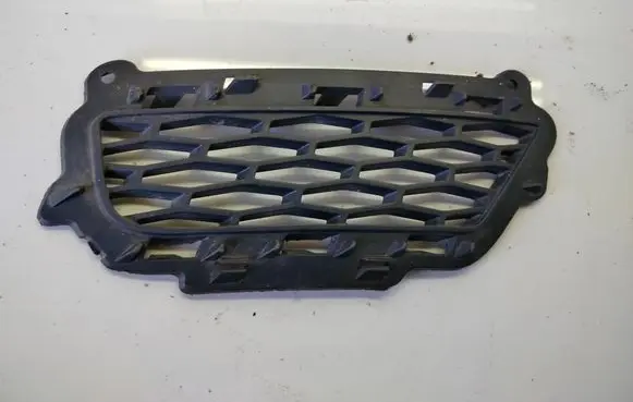 Land Rover Evoque I Front fog light trim/grill GJ32-15A298-D
