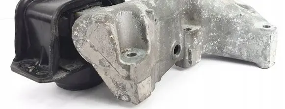 Citroen C4 I Engine mounting bracket 9658053880