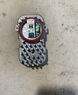 BMW 3 E92 E93 LED ballast control module 1305715