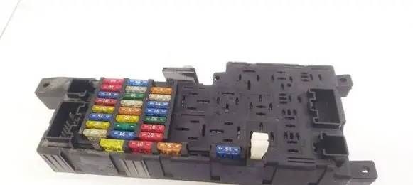 Volvo XC90 Fuse box set 8678449 518785100