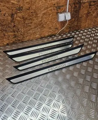 Peugeot 607 sill trim set (inner) 9629149577